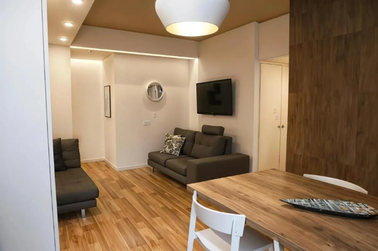 Suite Strasburgo 253 Palermo 0*,