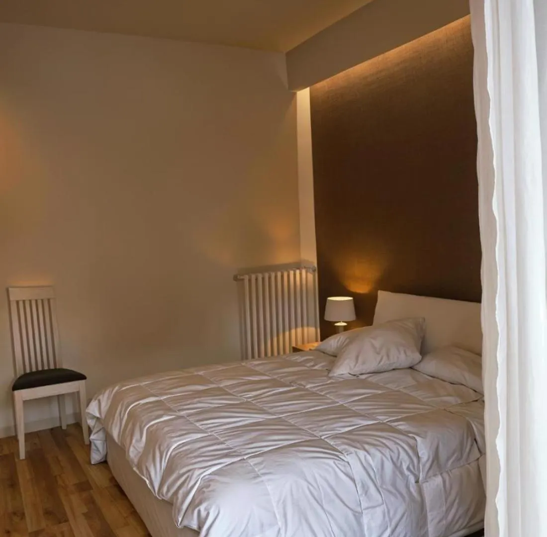 Suite Strasburgo 253 Palermo 0*,